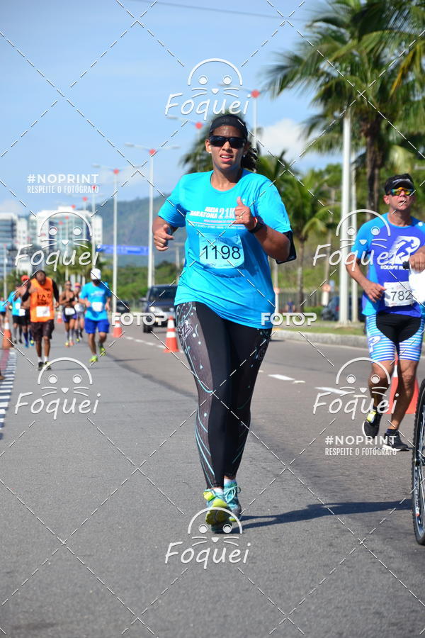Buy your photos of the event21KES - Meia Maratona do Esprito Santo on Fotop