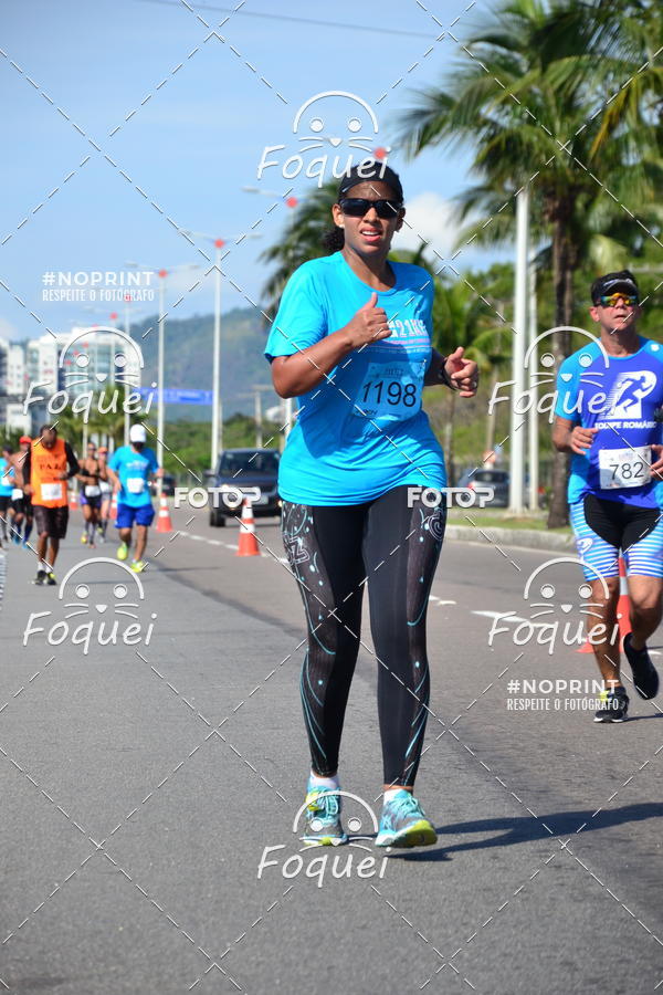 Buy your photos of the event21KES - Meia Maratona do Esprito Santo on Fotop