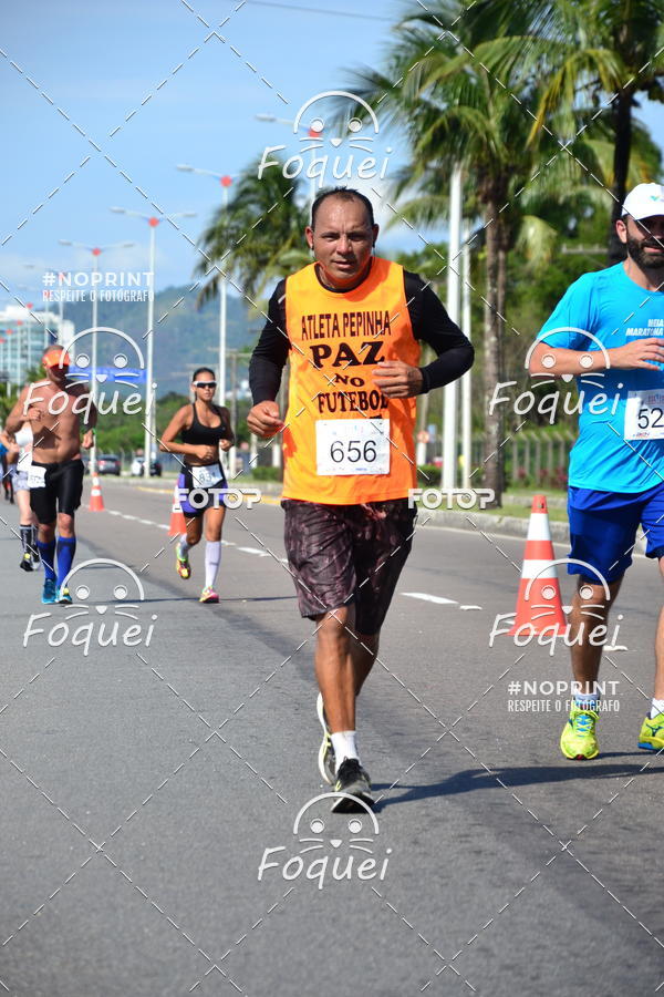 Buy your photos of the event21KES - Meia Maratona do Esprito Santo on Fotop