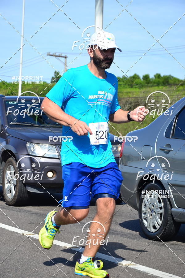 Buy your photos of the event21KES - Meia Maratona do Esprito Santo on Fotop