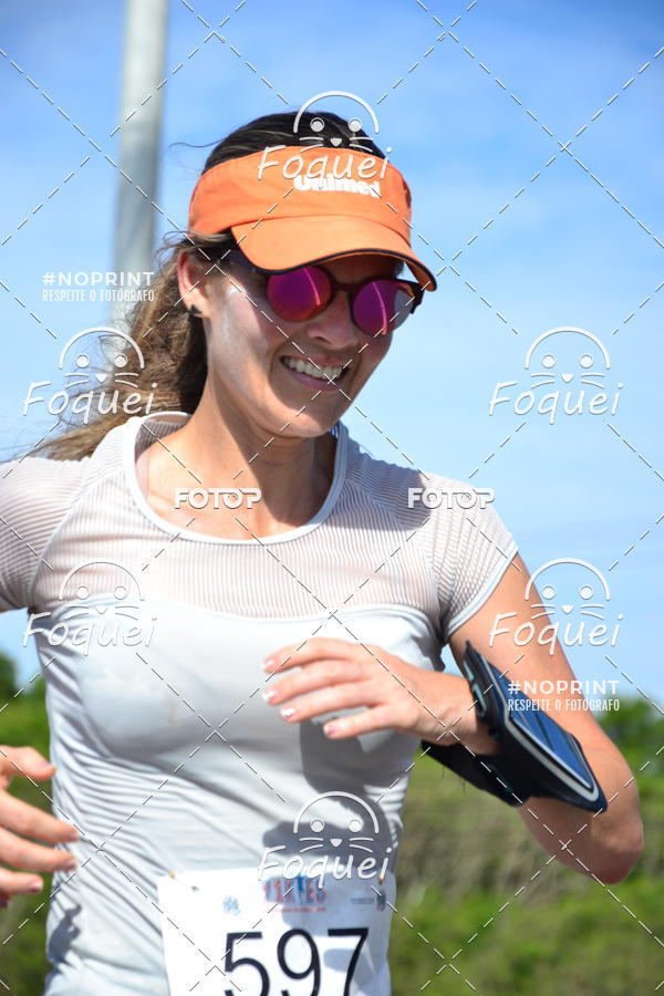 Buy your photos of the event21KES - Meia Maratona do Esprito Santo on Fotop