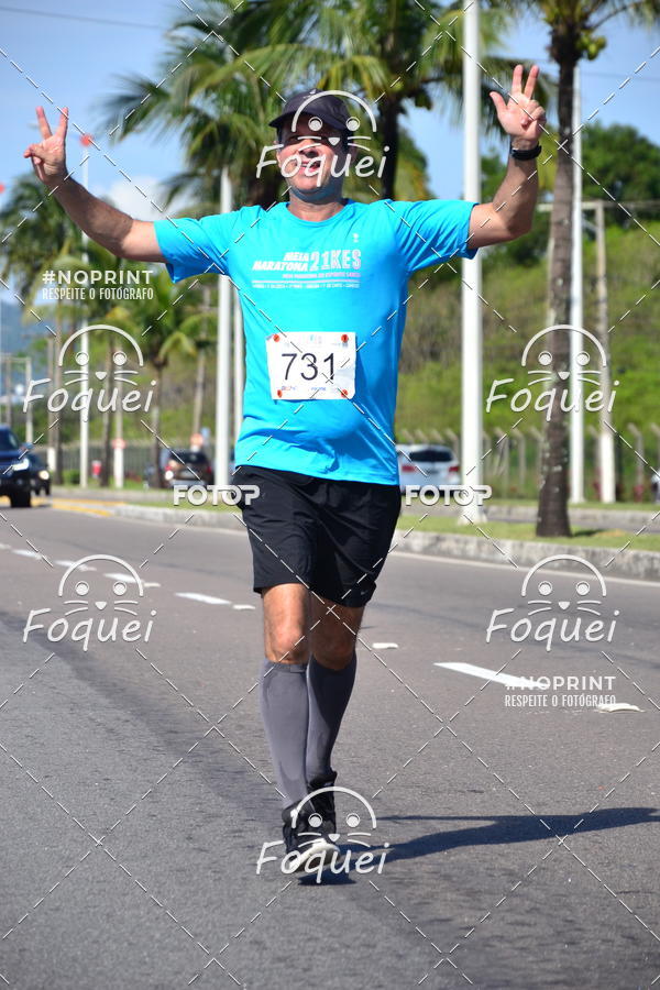 Buy your photos of the event21KES - Meia Maratona do Esprito Santo on Fotop