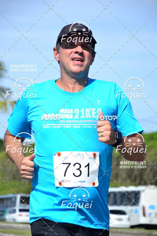 Buy your photos of the event21KES - Meia Maratona do Esprito Santo on Fotop