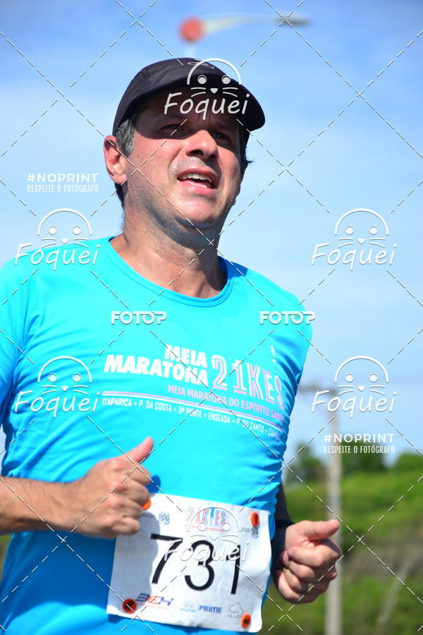 Buy your photos of the event21KES - Meia Maratona do Esprito Santo on Fotop