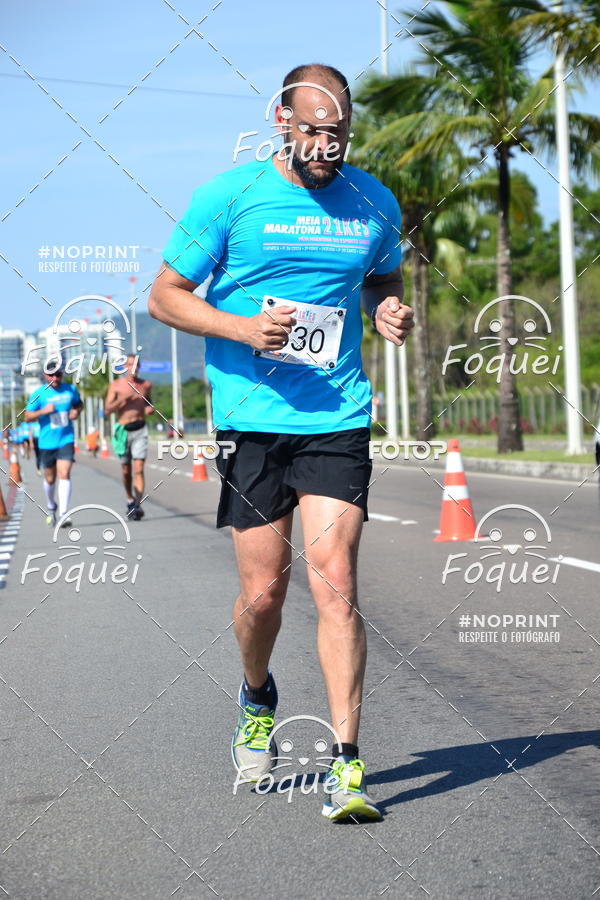 Compra tus fotos del evento21KES - Meia Maratona do Esprito Santo En Fotop