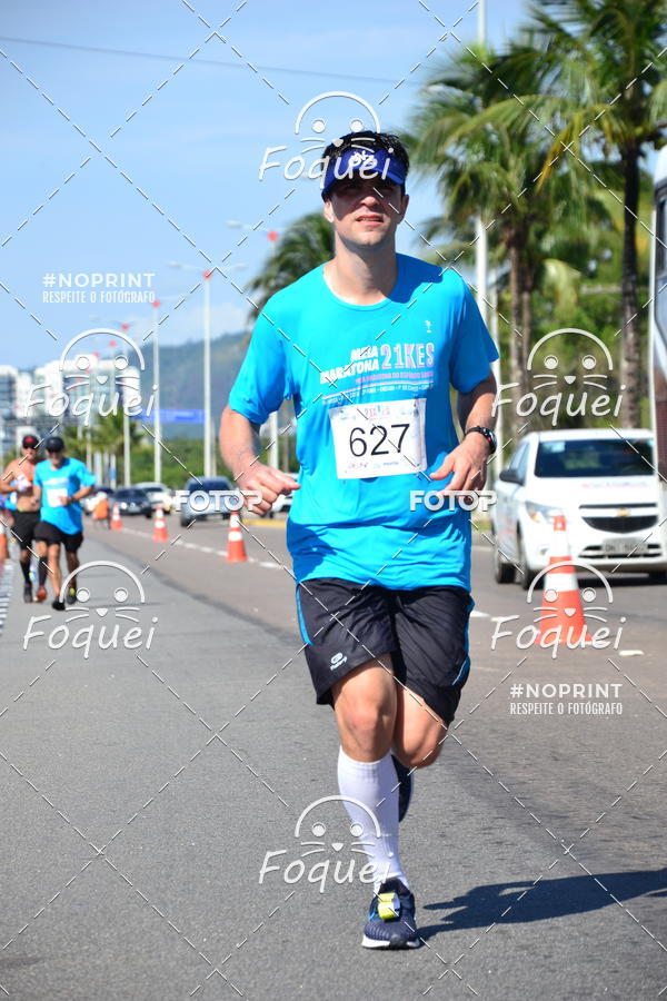 Buy your photos of the event21KES - Meia Maratona do Esprito Santo on Fotop