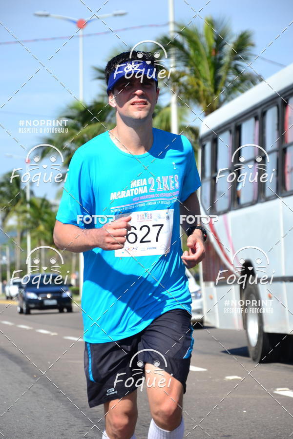 Buy your photos of the event21KES - Meia Maratona do Esprito Santo on Fotop