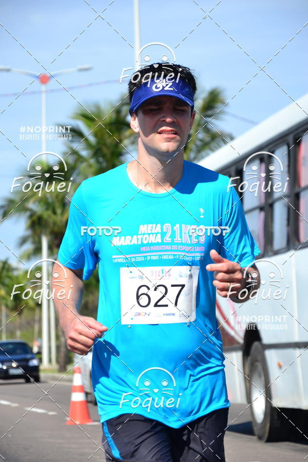 Buy your photos of the event21KES - Meia Maratona do Esprito Santo on Fotop