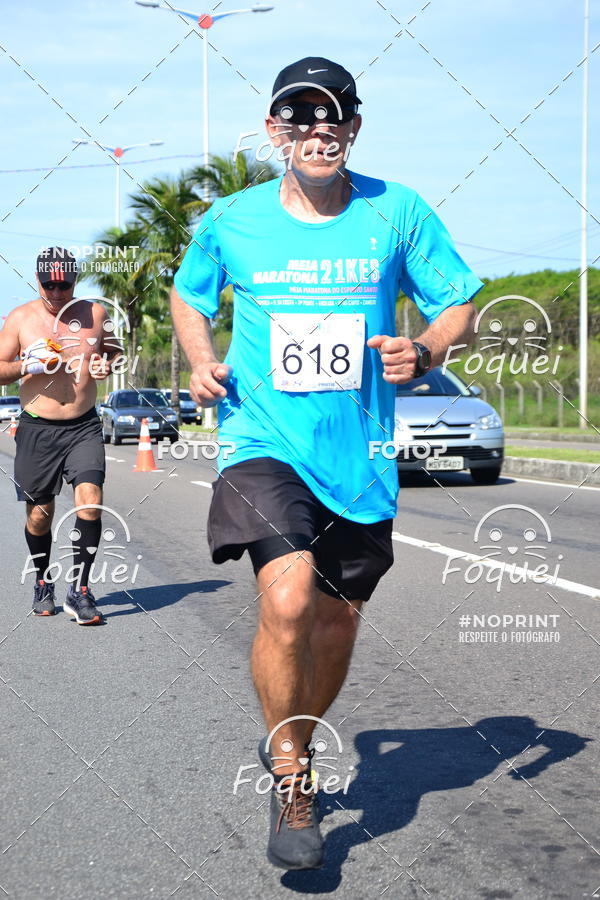 Buy your photos of the event21KES - Meia Maratona do Esprito Santo on Fotop