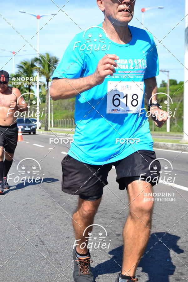 Buy your photos of the event21KES - Meia Maratona do Esprito Santo on Fotop