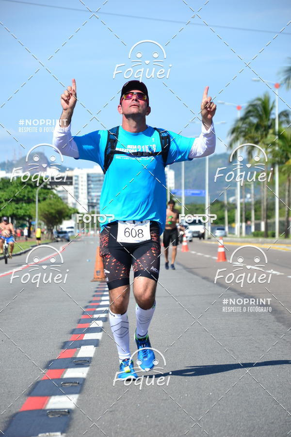 Buy your photos of the event21KES - Meia Maratona do Esprito Santo on Fotop
