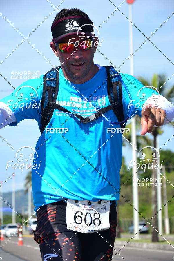 Buy your photos of the event21KES - Meia Maratona do Esprito Santo on Fotop