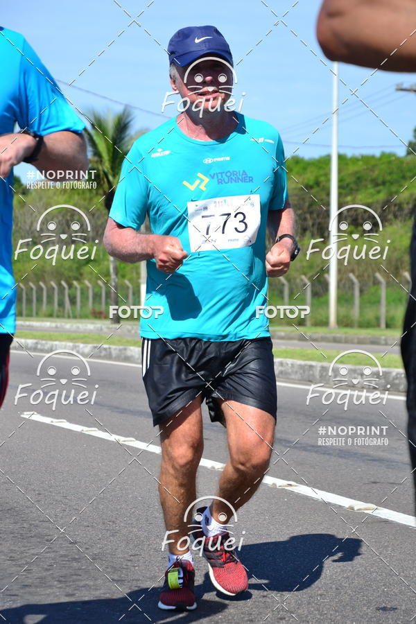 Buy your photos of the event21KES - Meia Maratona do Esprito Santo on Fotop