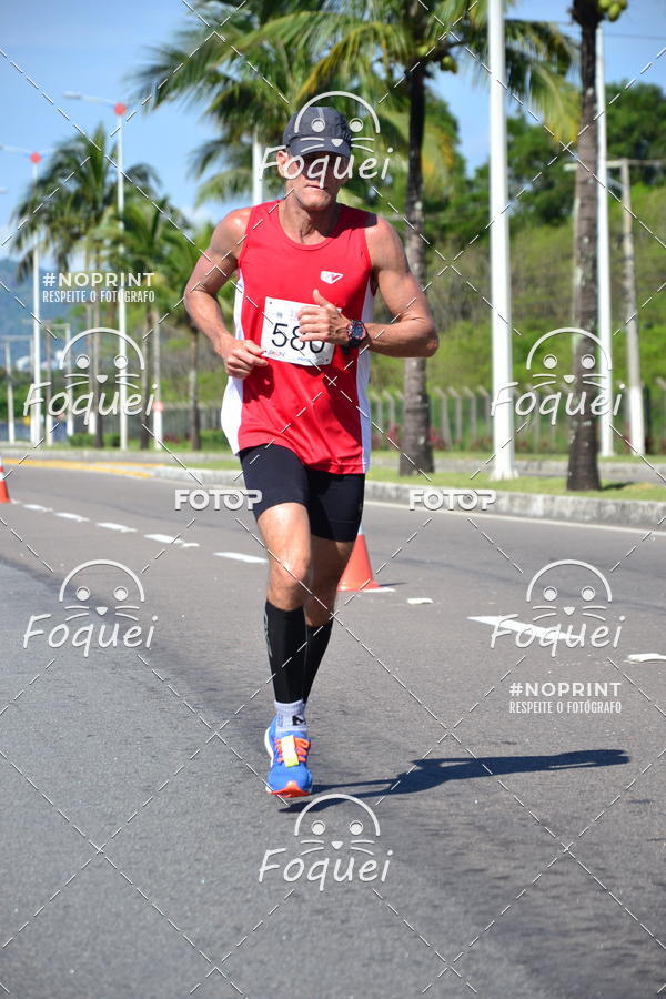Buy your photos of the event21KES - Meia Maratona do Esprito Santo on Fotop