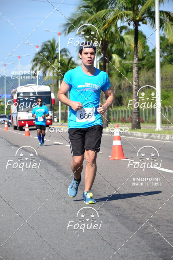 Buy your photos of the event21KES - Meia Maratona do Esprito Santo on Fotop