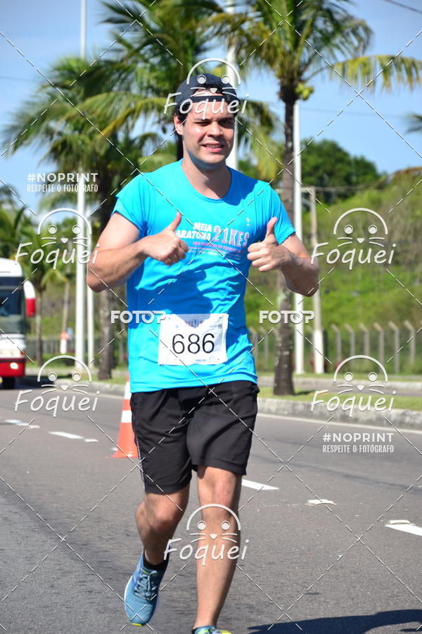 Buy your photos of the event21KES - Meia Maratona do Esprito Santo on Fotop