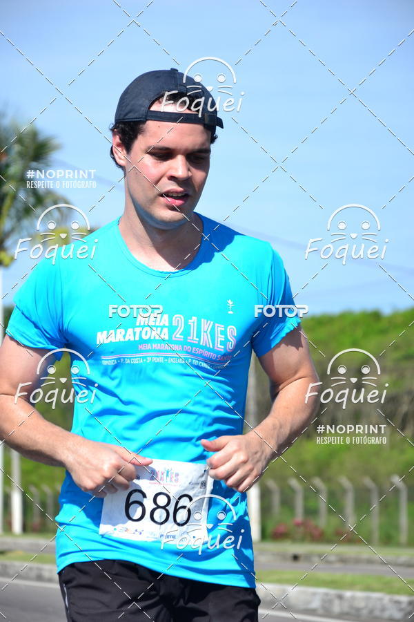Buy your photos of the event21KES - Meia Maratona do Esprito Santo on Fotop