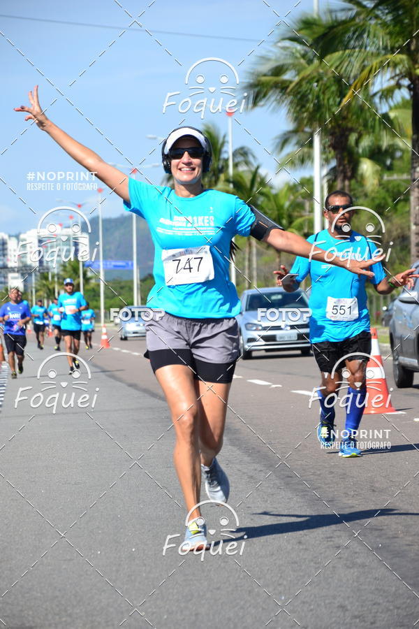 Buy your photos of the event21KES - Meia Maratona do Esprito Santo on Fotop