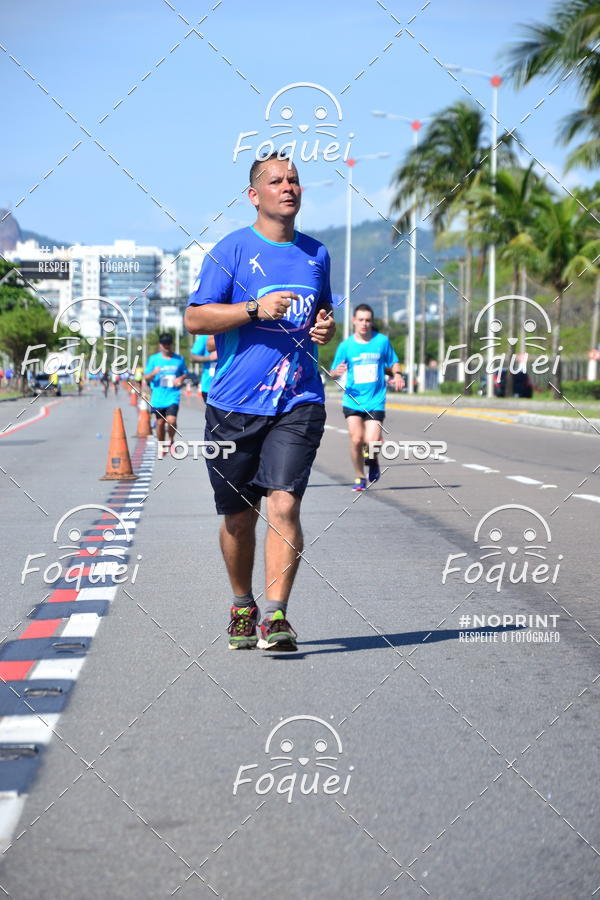 Buy your photos of the event21KES - Meia Maratona do Esprito Santo on Fotop