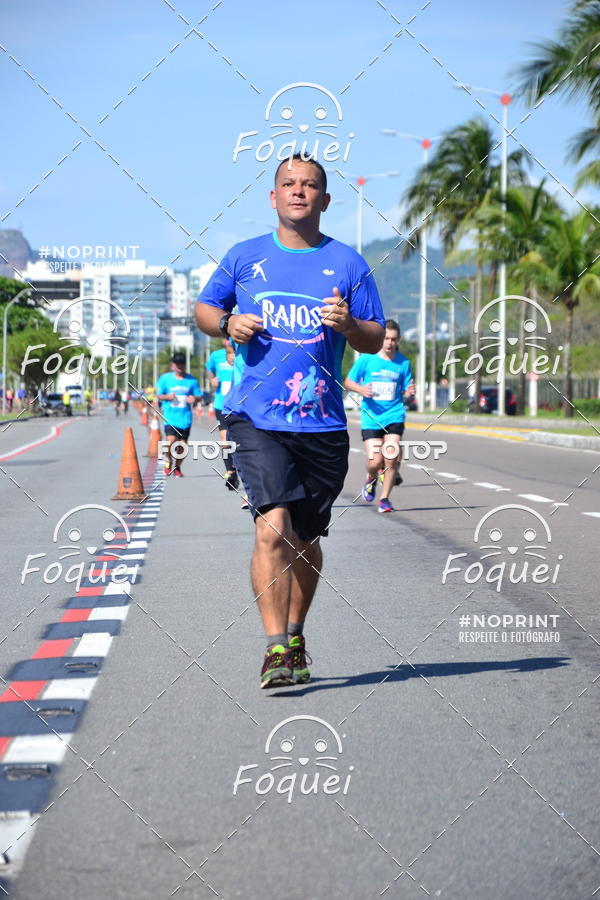 Buy your photos of the event21KES - Meia Maratona do Esprito Santo on Fotop