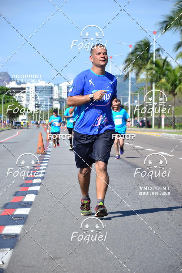 Buy your photos of the event21KES - Meia Maratona do Esprito Santo on Fotop