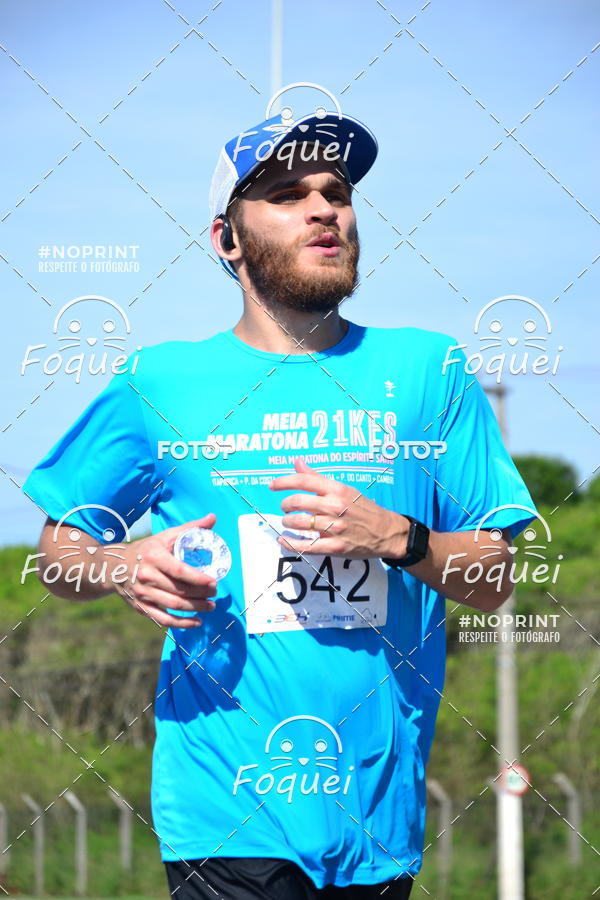 Buy your photos of the event21KES - Meia Maratona do Esprito Santo on Fotop