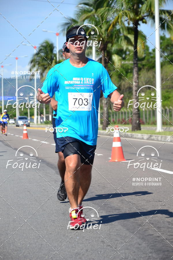 Buy your photos of the event21KES - Meia Maratona do Esprito Santo on Fotop