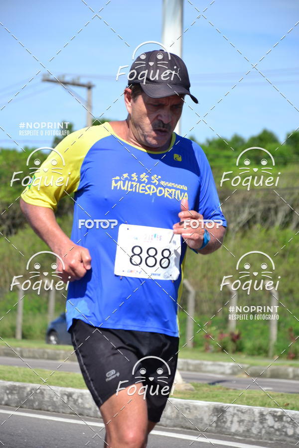 Buy your photos of the event21KES - Meia Maratona do Esprito Santo on Fotop