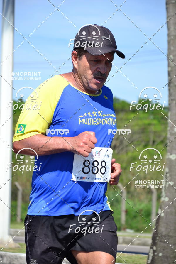 Buy your photos of the event21KES - Meia Maratona do Esprito Santo on Fotop