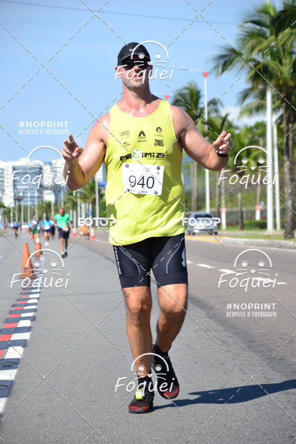 Buy your photos of the event21KES - Meia Maratona do Esprito Santo on Fotop
