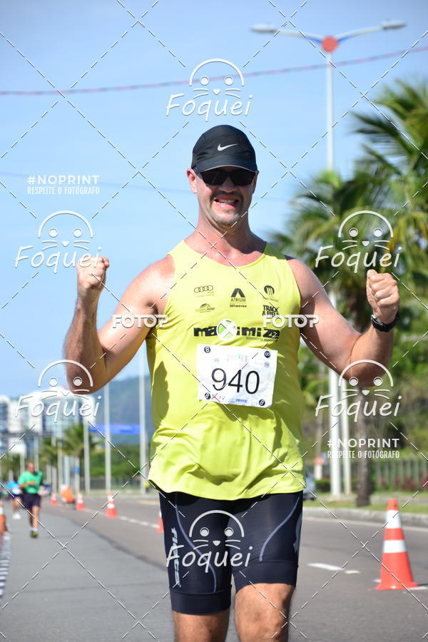Buy your photos of the event21KES - Meia Maratona do Esprito Santo on Fotop
