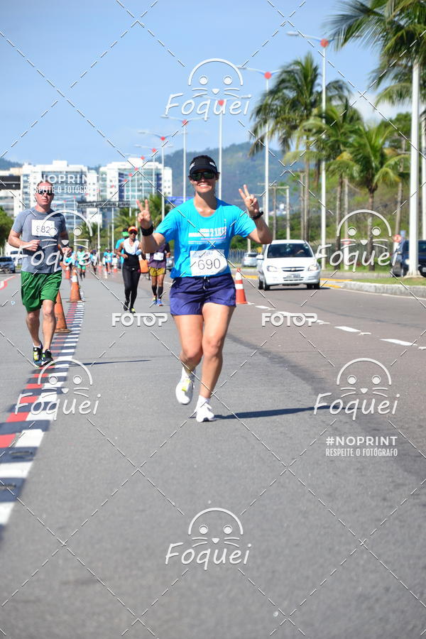 Buy your photos of the event21KES - Meia Maratona do Esprito Santo on Fotop