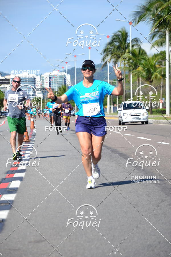 Buy your photos of the event21KES - Meia Maratona do Esprito Santo on Fotop