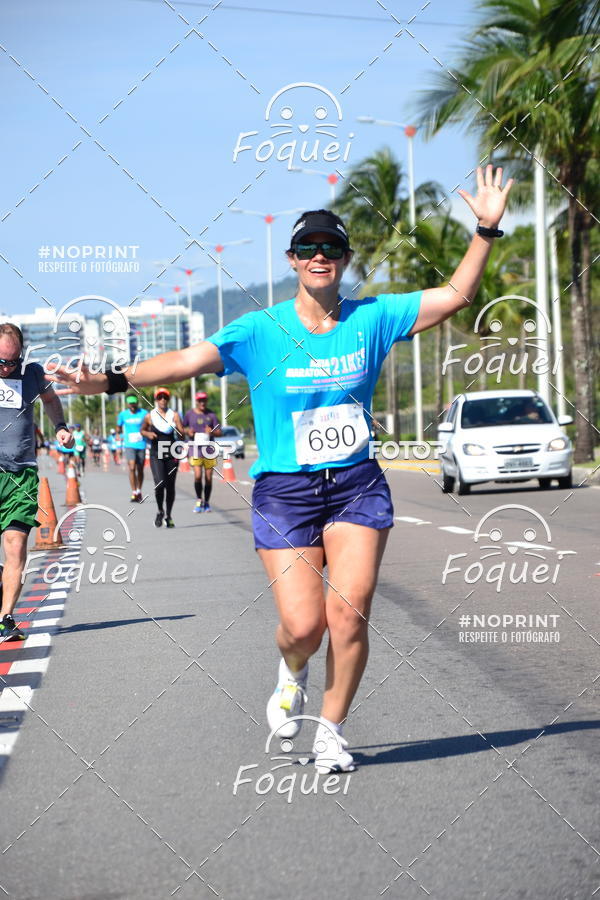 Buy your photos of the event21KES - Meia Maratona do Esprito Santo on Fotop
