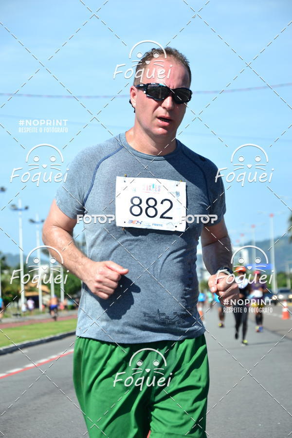 Buy your photos of the event21KES - Meia Maratona do Esprito Santo on Fotop