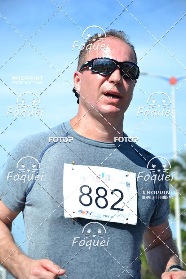 Buy your photos of the event21KES - Meia Maratona do Esprito Santo on Fotop