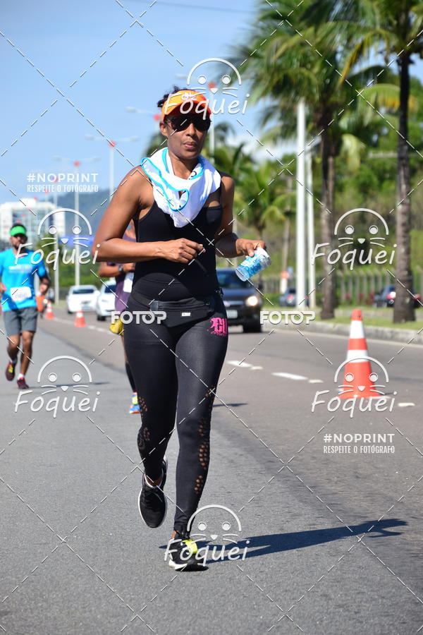 Buy your photos of the event21KES - Meia Maratona do Esprito Santo on Fotop
