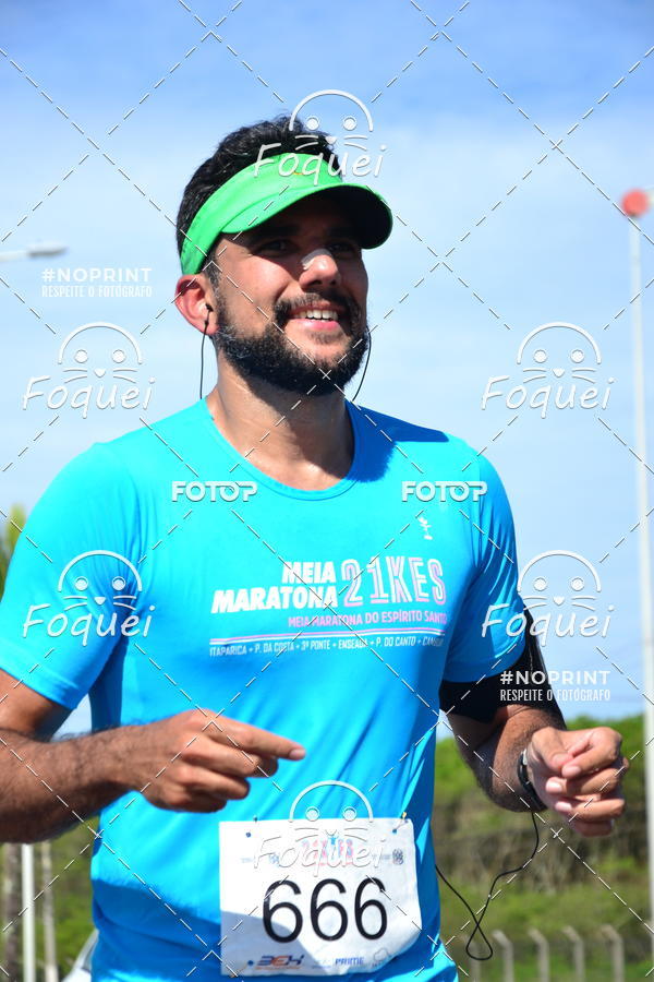Buy your photos of the event21KES - Meia Maratona do Esprito Santo on Fotop