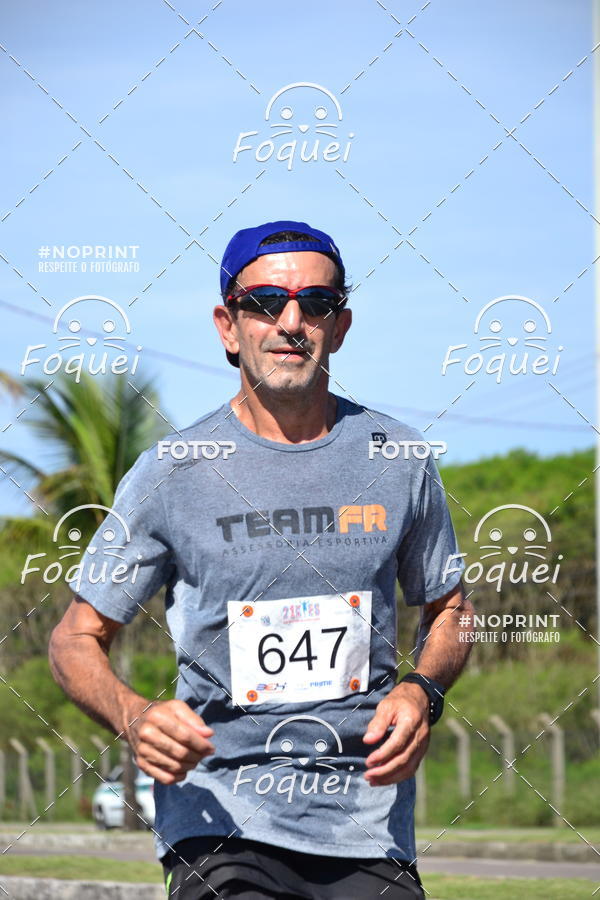 Buy your photos of the event21KES - Meia Maratona do Esprito Santo on Fotop