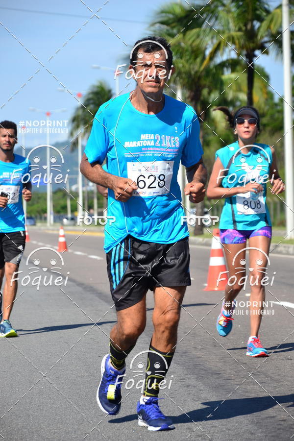 Buy your photos of the event21KES - Meia Maratona do Esprito Santo on Fotop