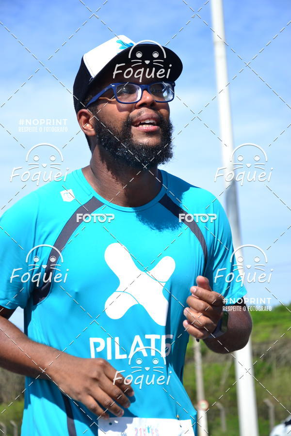 Buy your photos of the event21KES - Meia Maratona do Esprito Santo on Fotop