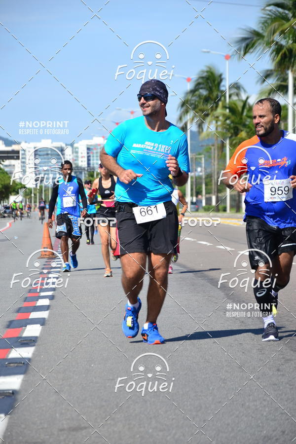 Buy your photos of the event21KES - Meia Maratona do Esprito Santo on Fotop