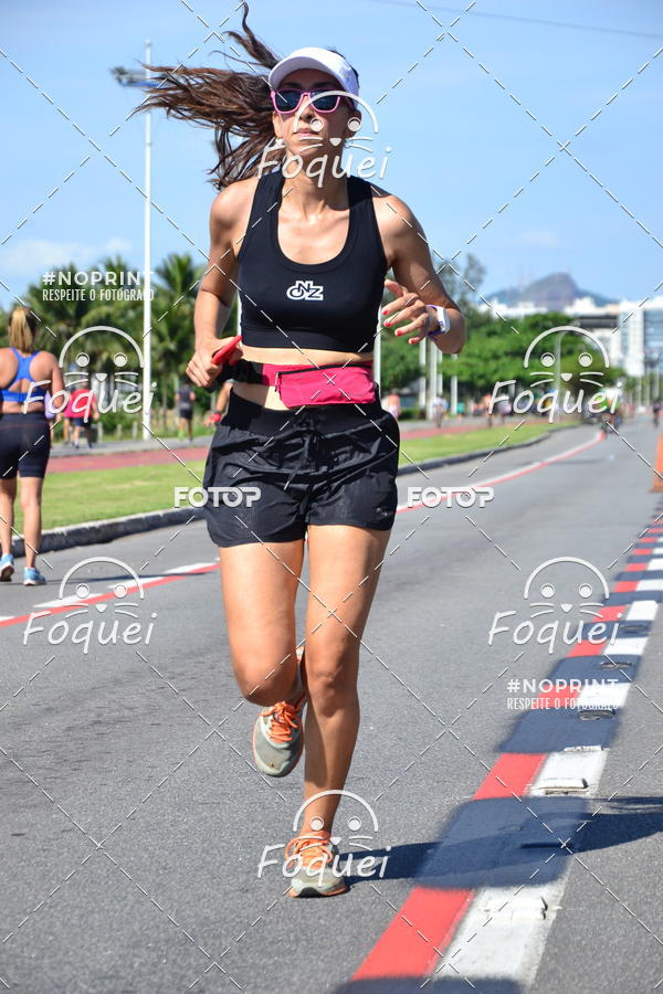 Buy your photos of the event21KES - Meia Maratona do Esprito Santo on Fotop