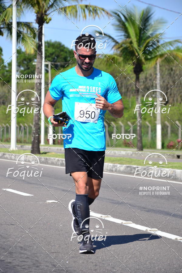 Buy your photos of the event21KES - Meia Maratona do Esprito Santo on Fotop