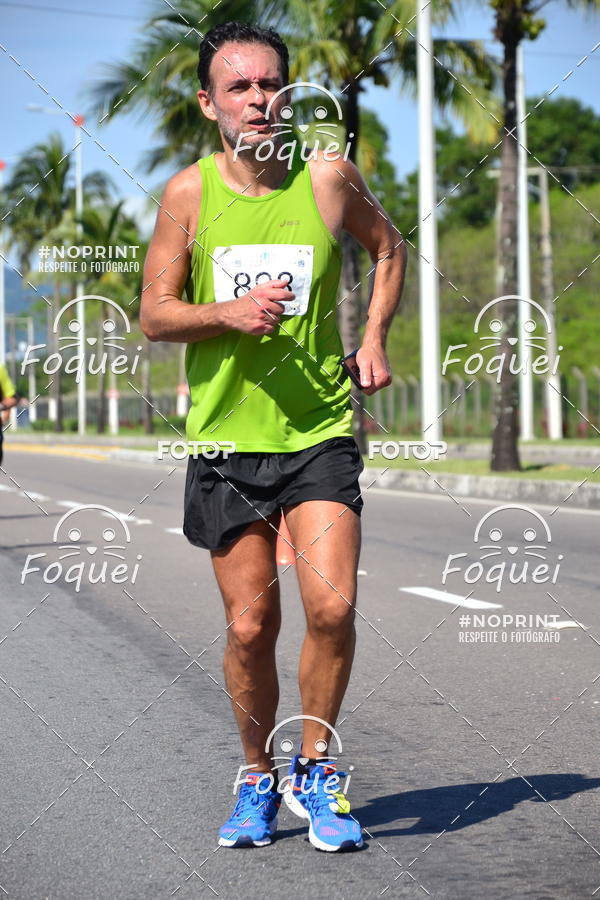 Buy your photos of the event21KES - Meia Maratona do Esprito Santo on Fotop