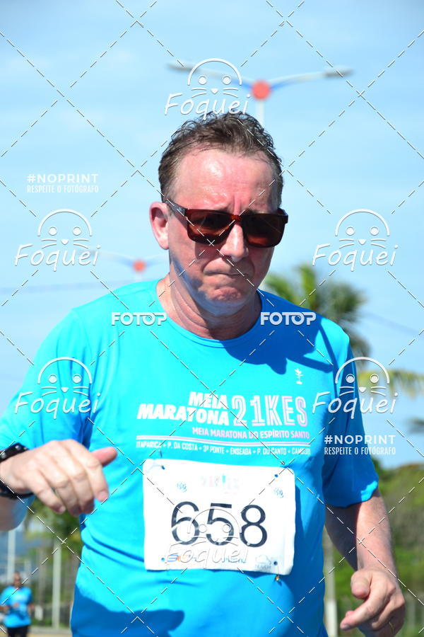 Buy your photos of the event21KES - Meia Maratona do Esprito Santo on Fotop