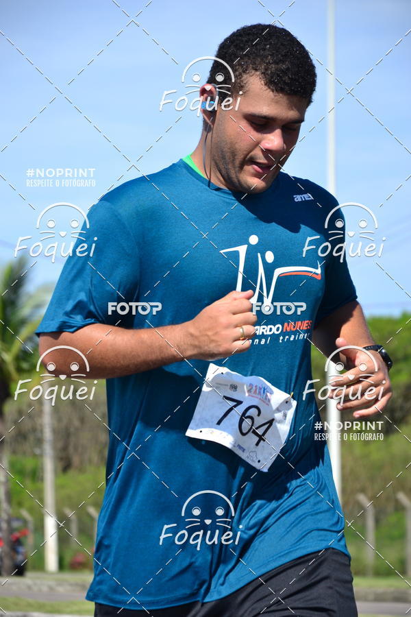 Buy your photos of the event21KES - Meia Maratona do Esprito Santo on Fotop
