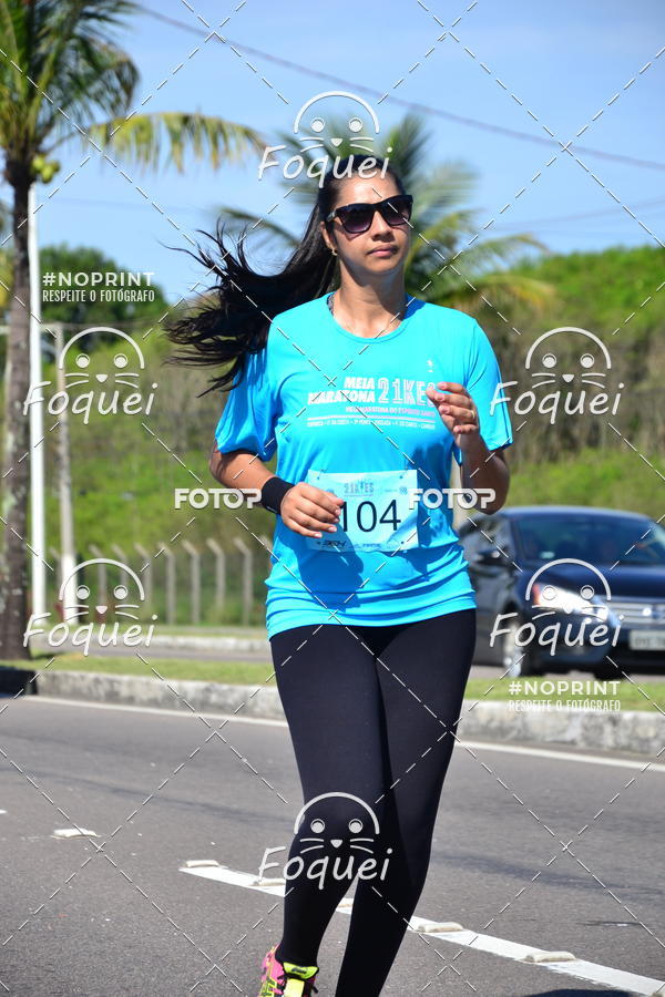 Buy your photos of the event21KES - Meia Maratona do Esprito Santo on Fotop