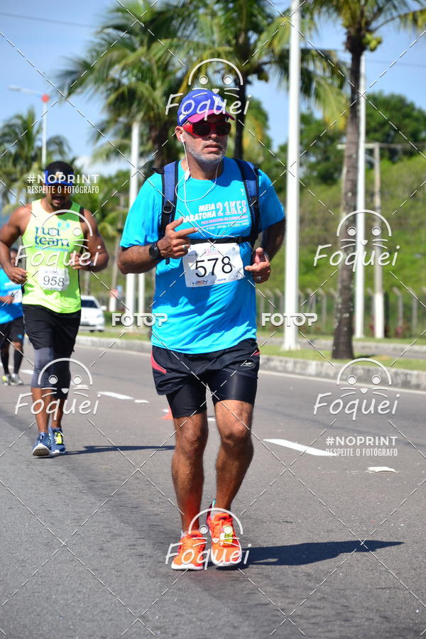 Buy your photos of the event21KES - Meia Maratona do Esprito Santo on Fotop