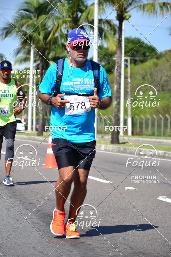 Buy your photos of the event21KES - Meia Maratona do Esprito Santo on Fotop